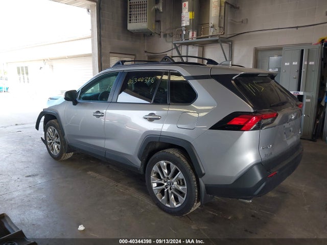 Toyota Rav4 Xle Premium 2023 2T3A1RFV1PC359941 Image 3