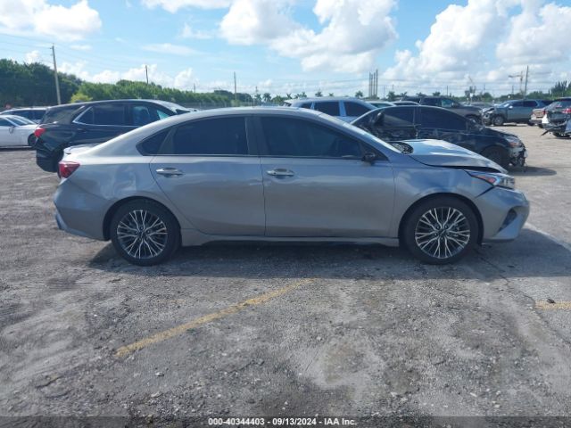 3KPF54AD6RE740869 KIA Forte Gt-line