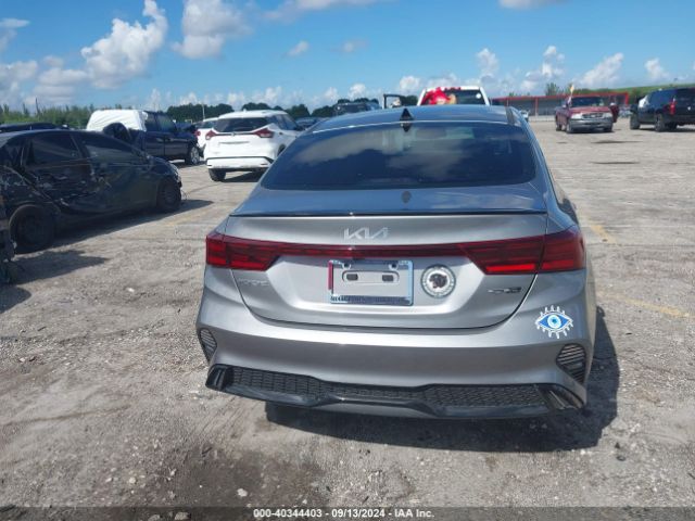 3KPF54AD6RE740869 KIA Forte Gt-line