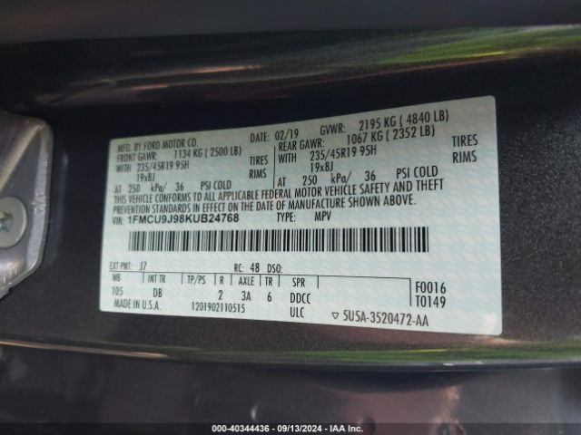 1FMCU9J98KUB24768 Ford Escape Titanium