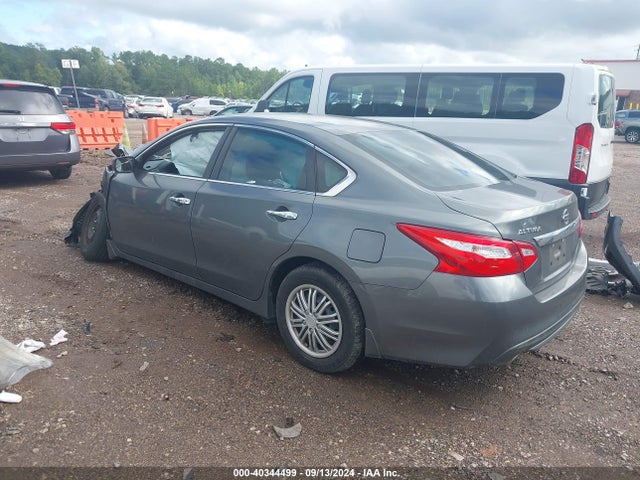 Nissan Altima 2.5 S 2017 1N4AL3AP7HC472575 Image 3