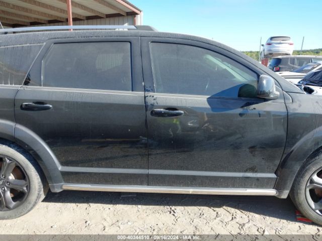 3C4PDCGG1KT707492 Dodge Journey Crossroad