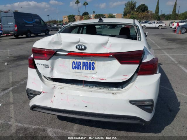 3KPF24AD7ME300905 KIA FORTE FE