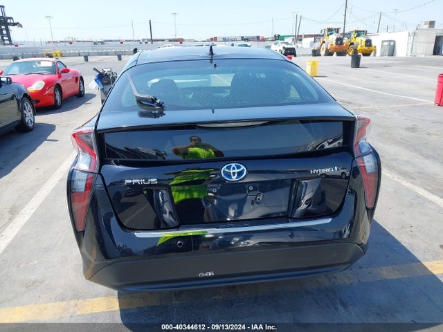 Toyota Prius Two 2017 JTDKBRFU5H3047147 Image 16