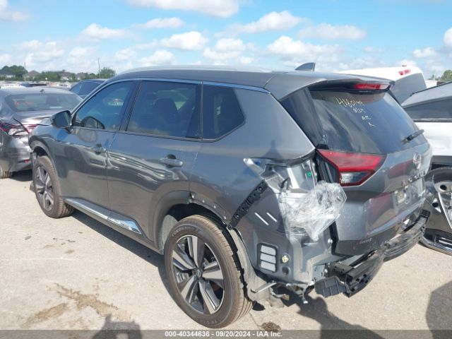 JN8BT3DC9PW104908 Nissan Rogue Platinum Fwd