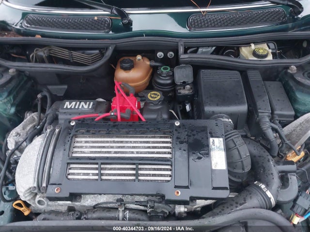 2006 MINI COOPER S WMWRH33556TF88705 Photo 9