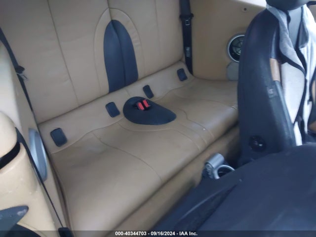 2006 MINI COOPER S WMWRH33556TF88705 Photo 7