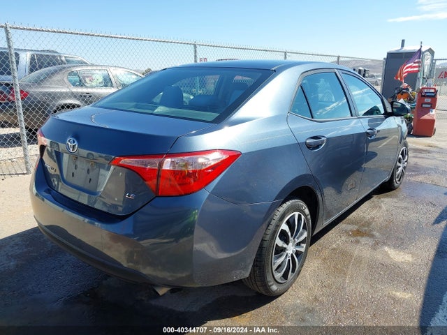 Toyota COROLLA LE 2018 2T1BURHE7JC054145 Image 4