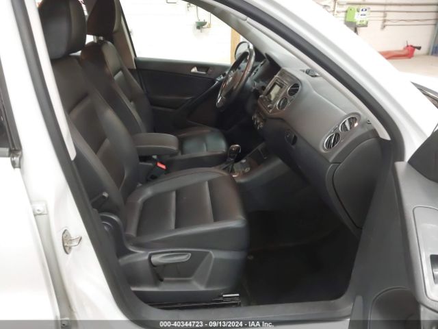WVGBV7AX4GW004876 Volkswagen TIGUAN S