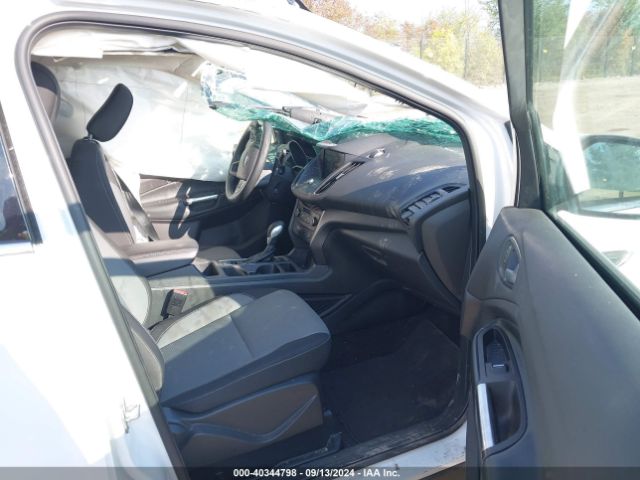 1FMCU0G96KUB34234 Ford ESCAPE SE