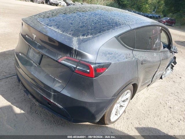 2021 TESLA MODEL Y 5YJYGDEE1MF244516 Photo 3