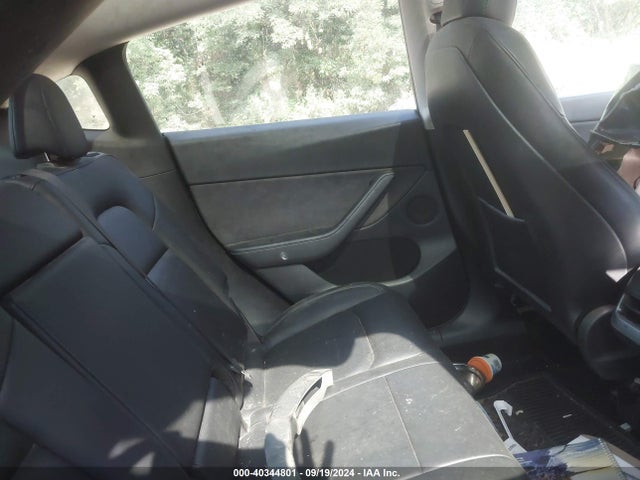 2021 TESLA MODEL Y 5YJYGDEE1MF244516 Photo 7