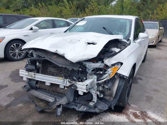 3FA6P0H72GR290328 Ford FUSION SE