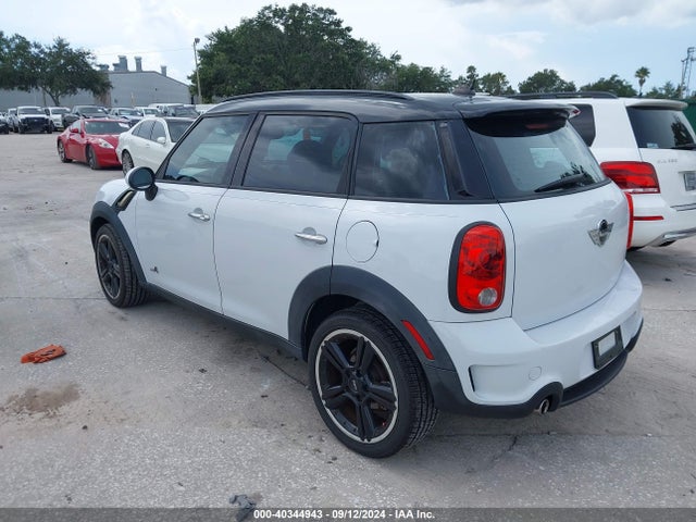 2011 MINI COOPER S COUNTRYMAN WMWZC5C52BWM10931 Photo 2