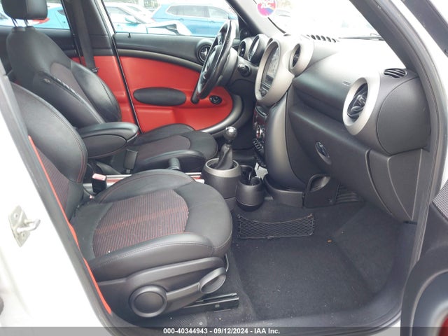 2011 MINI COOPER S COUNTRYMAN WMWZC5C52BWM10931 Photo 4