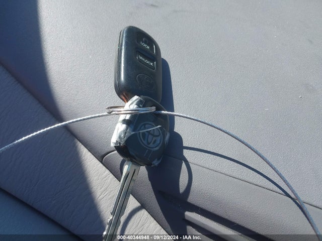 Продажа на аукционе авто 2001 Toyota Prius, vin: JT2BK12U110007185, номер лота: 40344948
