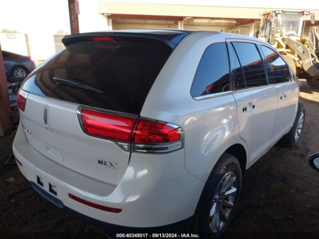 2LMDJ6JK6EBL03386 Lincoln MKX