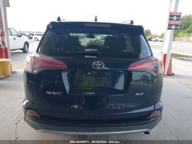 Toyota Rav4 Xle 2017 JTMWFREVXHD095009 Image 16