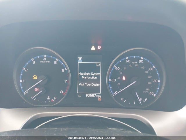 Toyota Rav4 Xle 2017 JTMWFREVXHD095009 Image 7