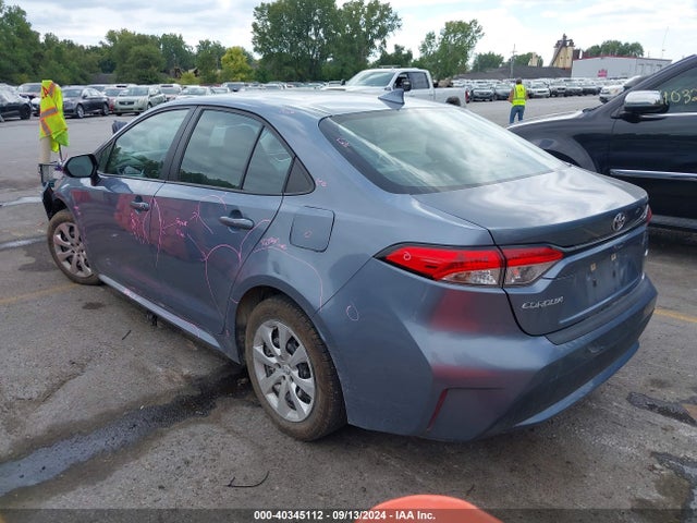 Toyota COROLLA LE 2022 5YFEPMAE8NP389194 Image 3