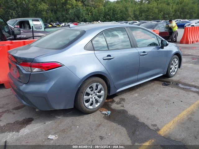 Toyota COROLLA LE 2022 5YFEPMAE8NP389194 Image 4