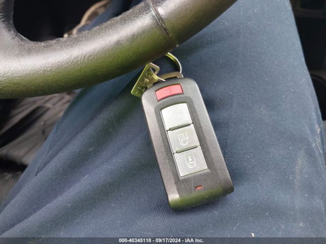 JA4AD3A32EZ002588 Mitsubishi Outlander Se