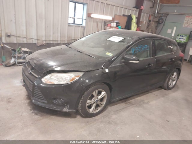 Ford FOCUS SE 2014 1FADP3K29EL445913 Image 2
