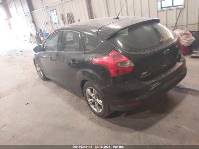 Ford FOCUS SE 2014 1FADP3K29EL445913 Image 3