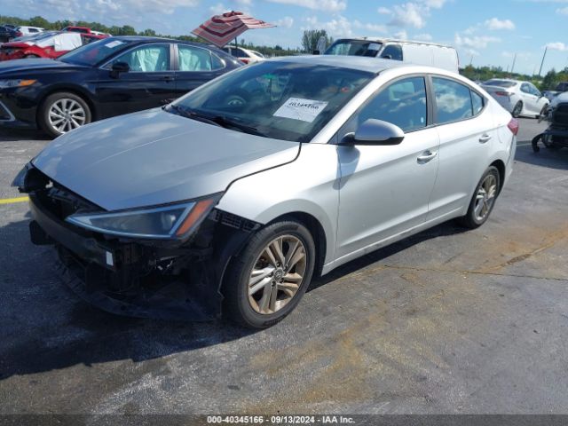 5NPD84LF2KH460705 Hyundai ELANTRA SEL