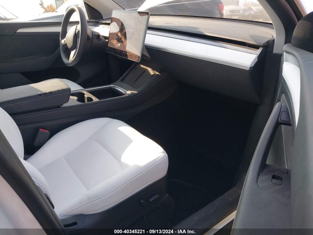 2022 TESLA MODEL Y 7SAYGDEE2NF549334 Photo 4