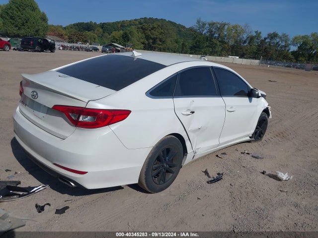 Hyundai SONATA SE 2015 5NPE24AF3FH106979 Image 4