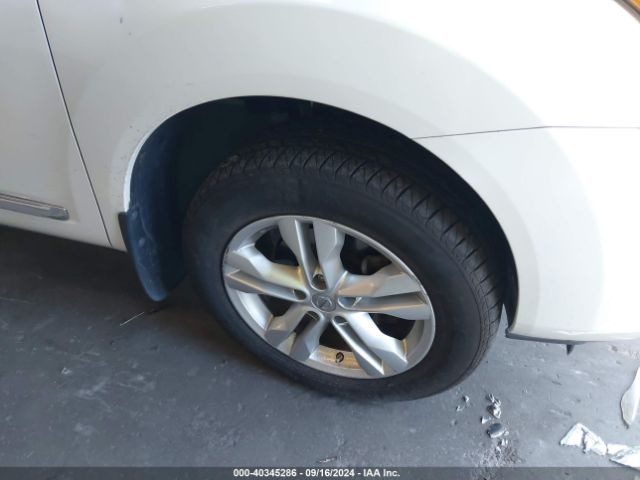 JN8AS5MT5FW672971 Nissan Rogue Select S