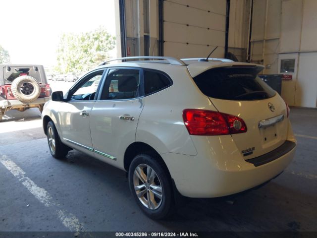 JN8AS5MT5FW672971 Nissan Rogue Select S