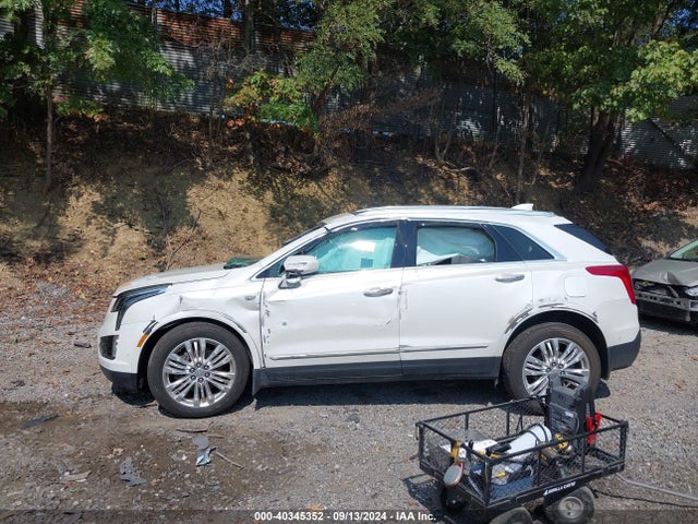 1GYKNERSXHZ129439 Cadillac Xt5 Premium Luxury