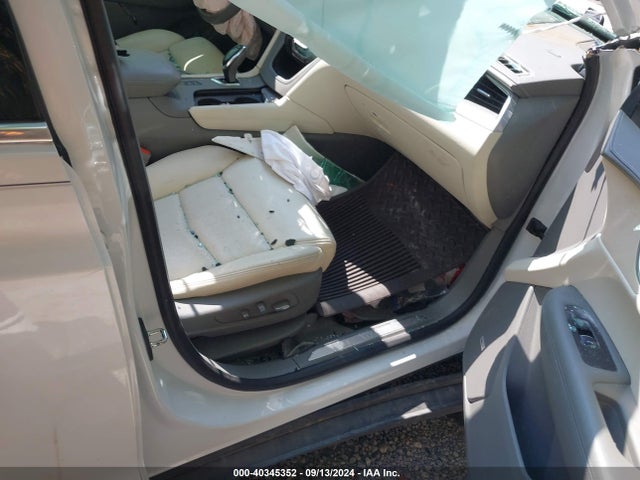 1GYKNERSXHZ129439 Cadillac Xt5 Premium Luxury