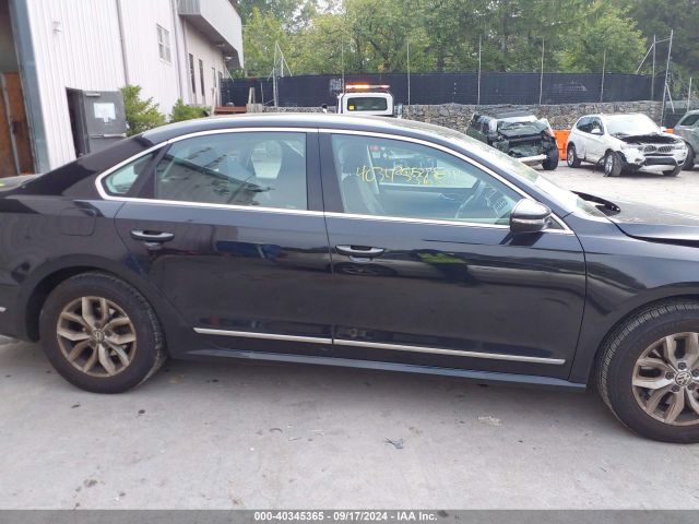 1VWAT7A37HC036062 Volkswagen Passat 1.8t S