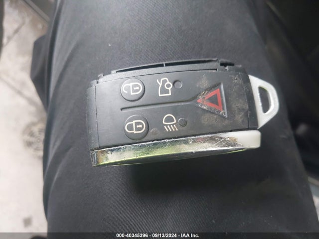 2011 JAGUAR XF SAJWA0FB0BLR83541 Photo 10