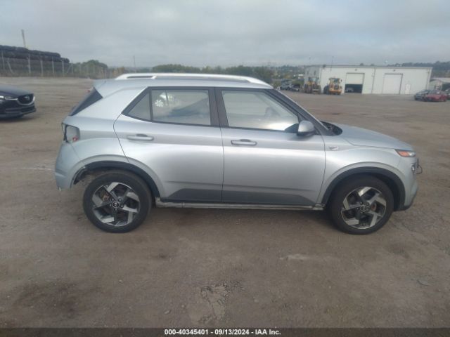 KMHRC8A36NU138692 Hyundai Venue Sel