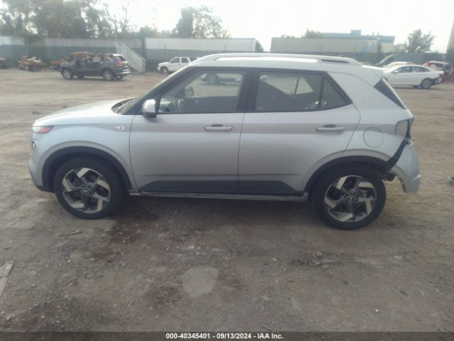 KMHRC8A36NU138692 Hyundai Venue Sel