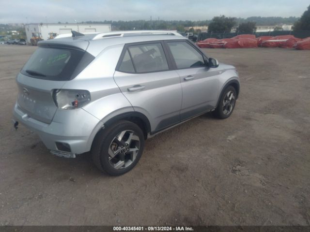 KMHRC8A36NU138692 Hyundai Venue Sel