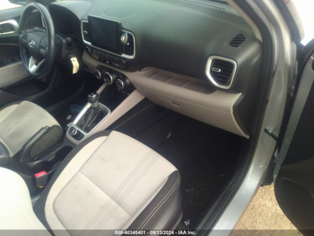 KMHRC8A36NU138692 Hyundai Venue Sel