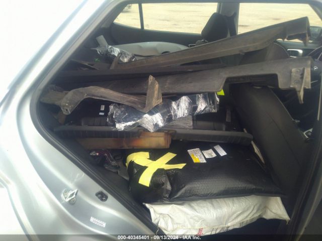 KMHRC8A36NU138692 Hyundai Venue Sel