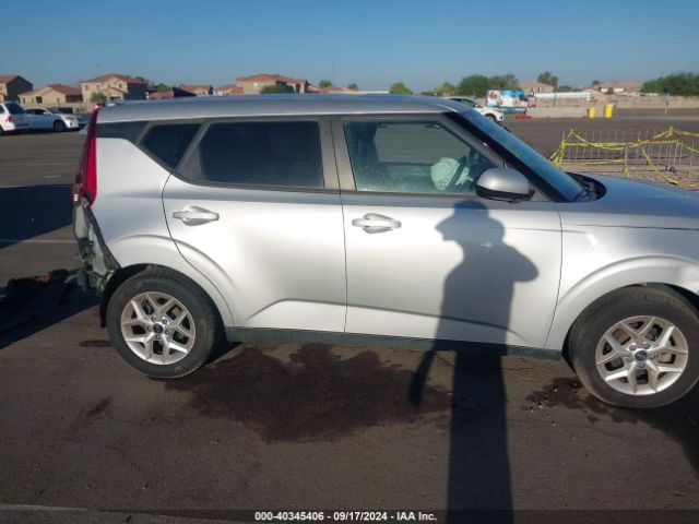 KNDJ23AU4L7105623 KIA SOUL S