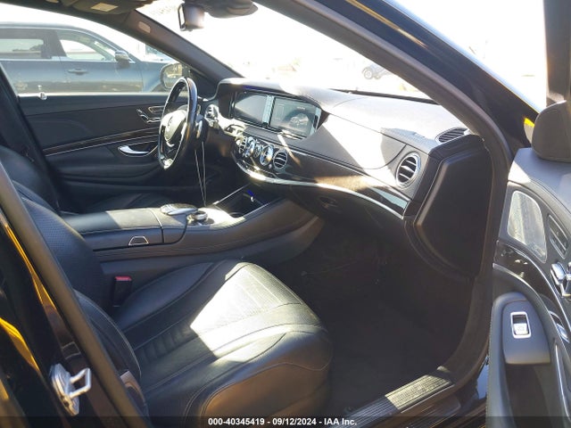 WDDUG8CB8FA135115 Mercedes-Benz S 550