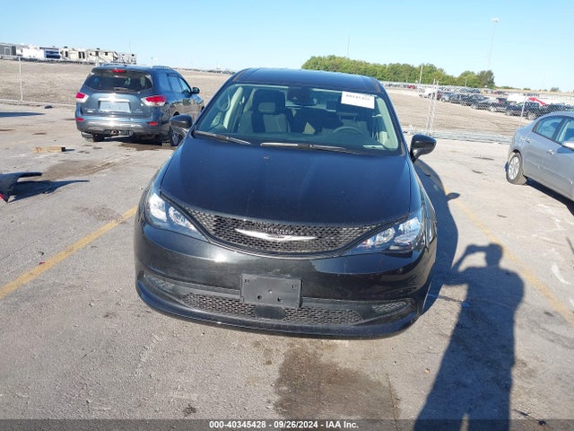 2C4RC1CG3PR548653 Chrysler Voyager Lx