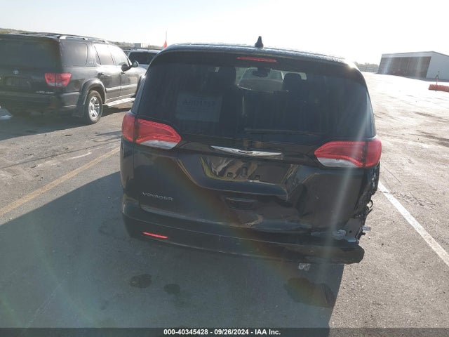 2C4RC1CG3PR548653 Chrysler Voyager Lx