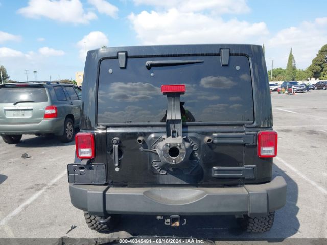 1C4HJWFG2EL326833 Jeep Wrangler Unlimited Rubicon