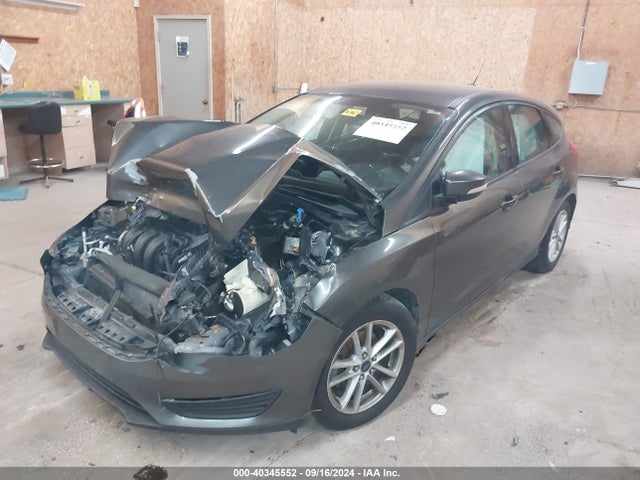 Ford FOCUS SE 2015 1FADP3K2XFL317732 Image 2
