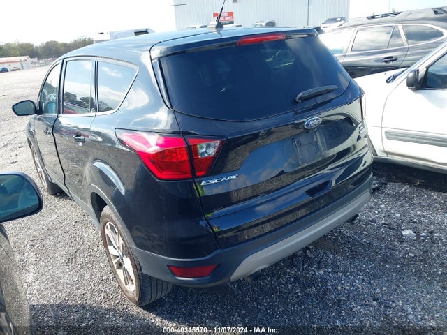Ford ESCAPE SE 2019 1FMCU0GD7KUB14269 Image 3