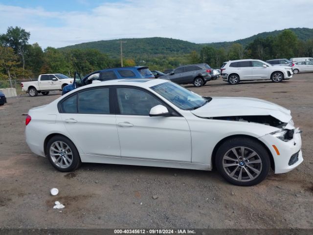 WBA8A3C5XJA491579 BMW 320i Xdrive
